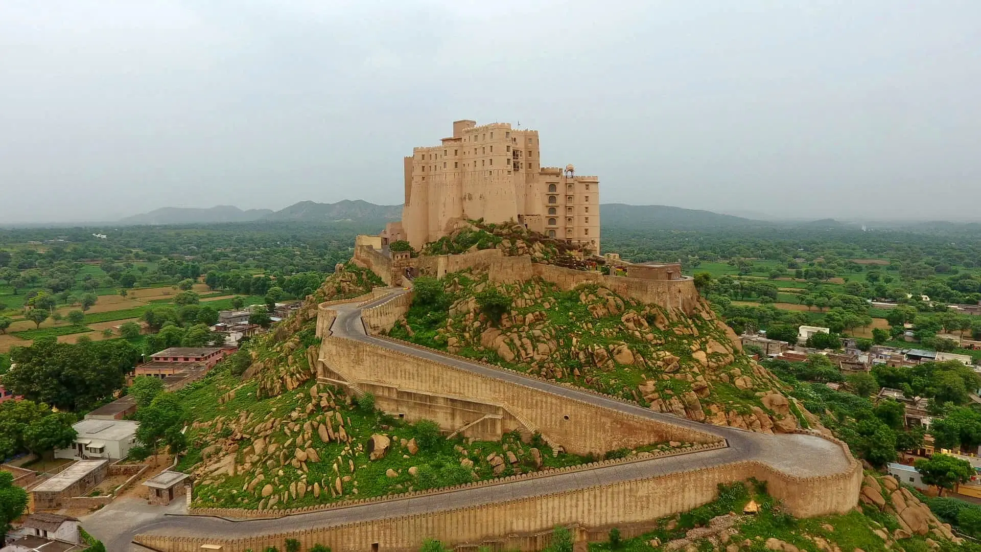 Fairmont_Udaipur_Palace